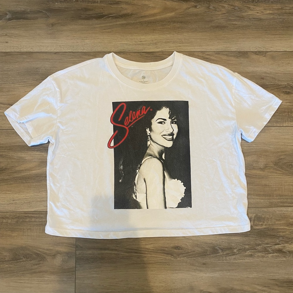Selena 2020